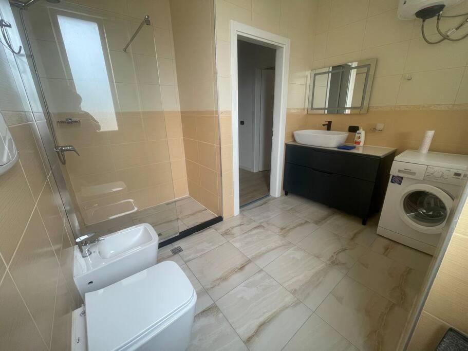 Avi - Daily Rent Apartment Tirana